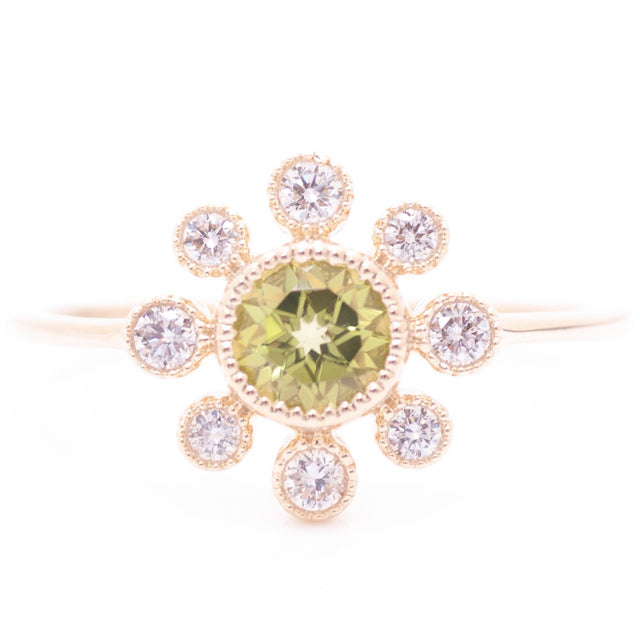 14k White Gold 0.52ctw Peridot Flower Ring