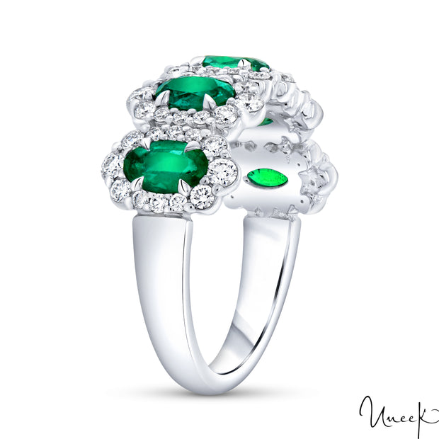 18k White Gold 1.22ctw Emerald 5 Stone Ring