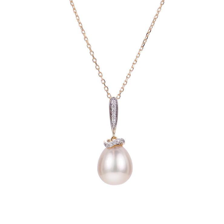 Vintage inspired 14k Yellow gold Freshwater Pearl and Diamond Pendant